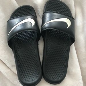 nike slides